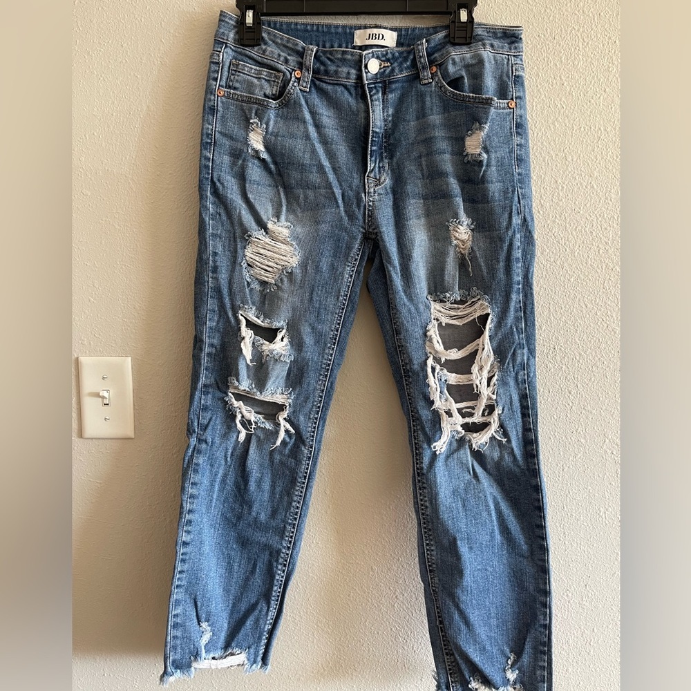 A3 - 192 JBD heavy distressed jeans size 28